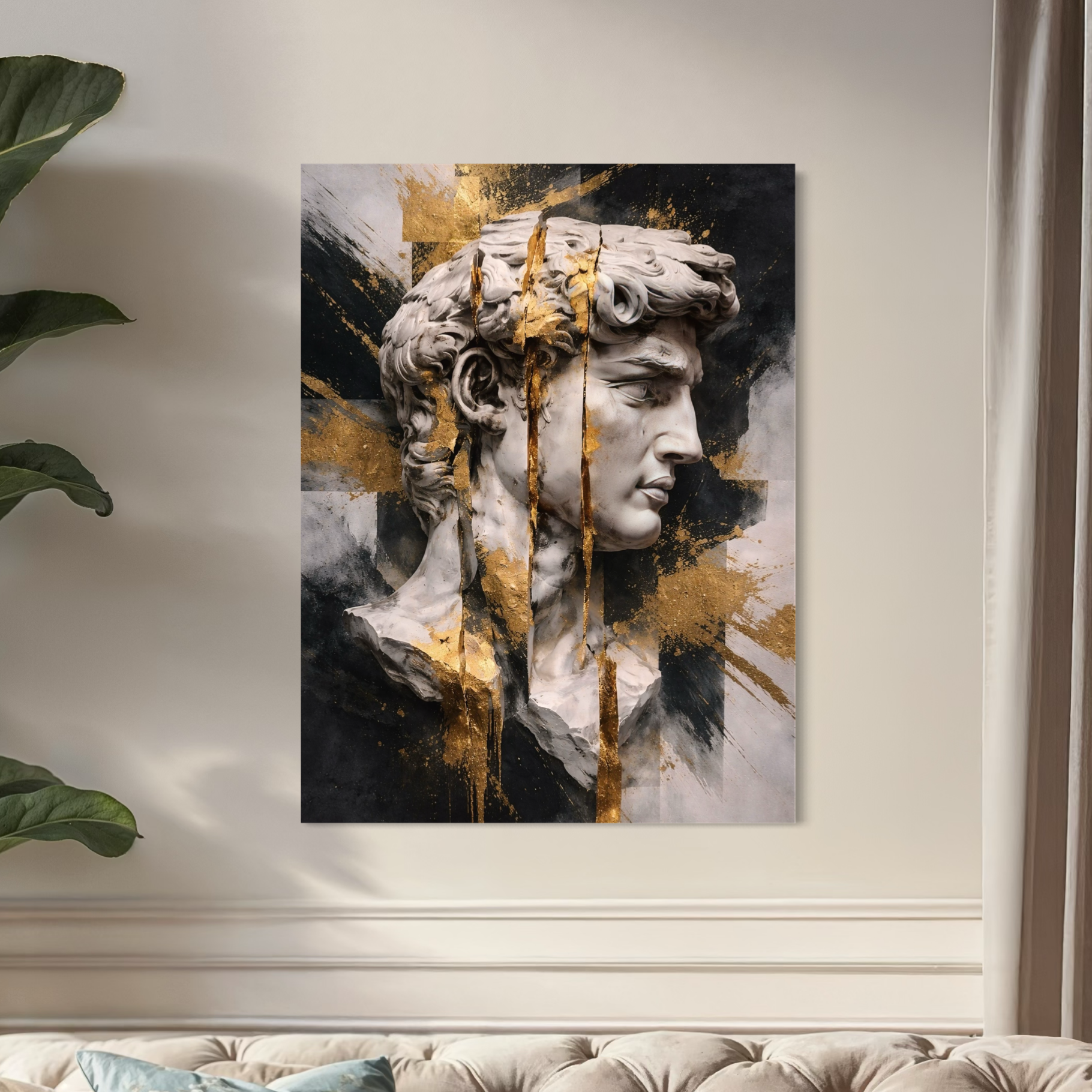 Tableau Mémoire Antique dans un intérieur contemporain tableau sculpture antique noir et or dans un salon moderne avec décoration murale artistique haut de gamme
