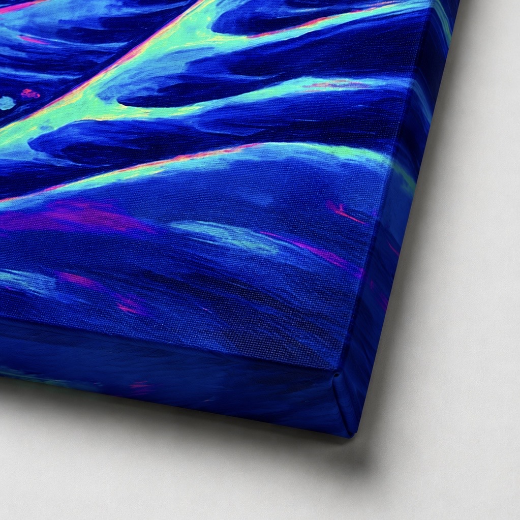 Tableau Vague Japonaise Néon et Mont Fuji – Chant des Abysses Gros plan sur la toile Chant des Abysses mettant en valeur la texture canvas premium et les couleurs néon vibrantes de l’œuvre
