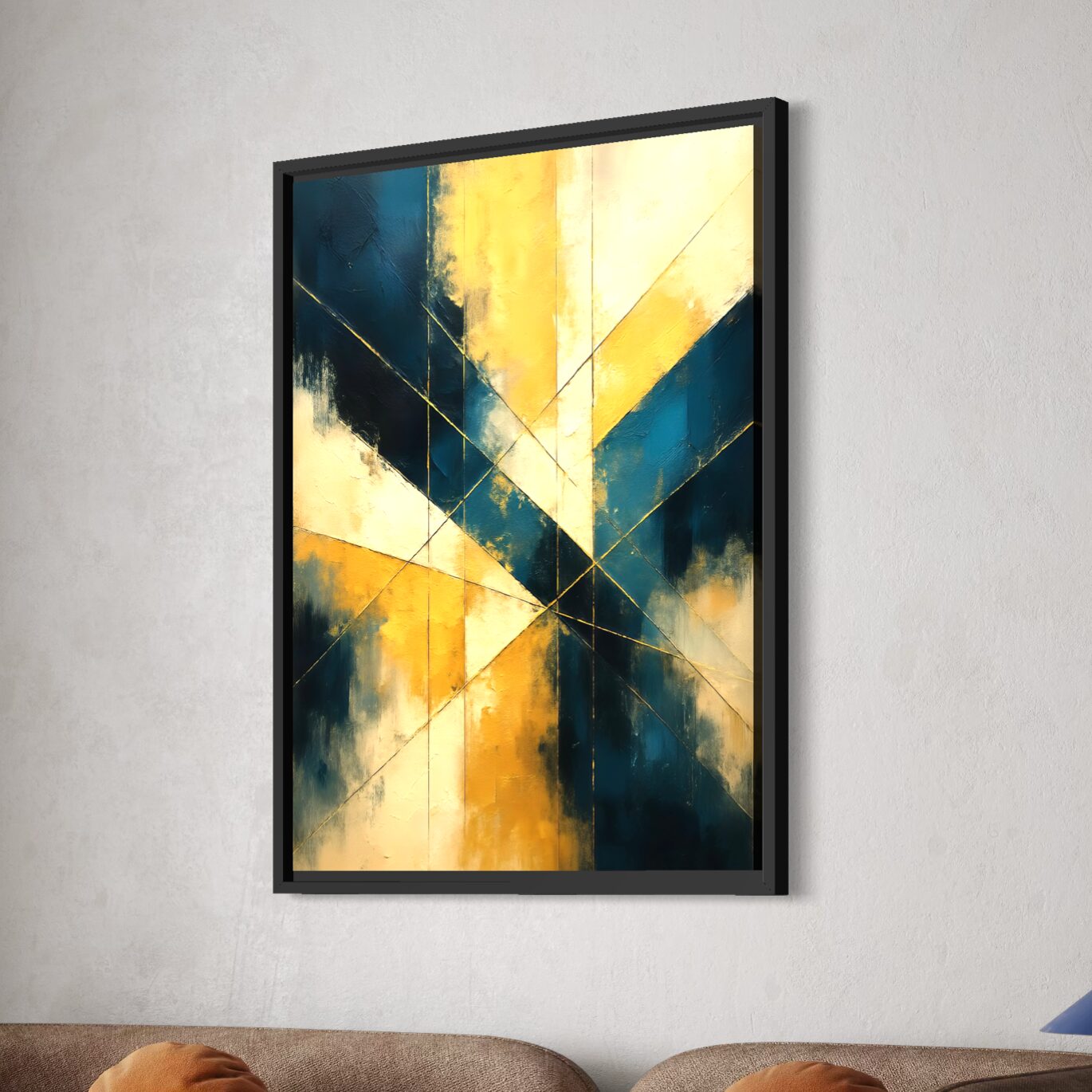 Tableau Alliance Dorée – Abstrait Géométrique Bleu et Or Tableau Alliance Dorée encadré représentant une composition abstraite géométrique aux lignes dorées, bleu pétrole et beige dans un intérieur contemporain élégant.