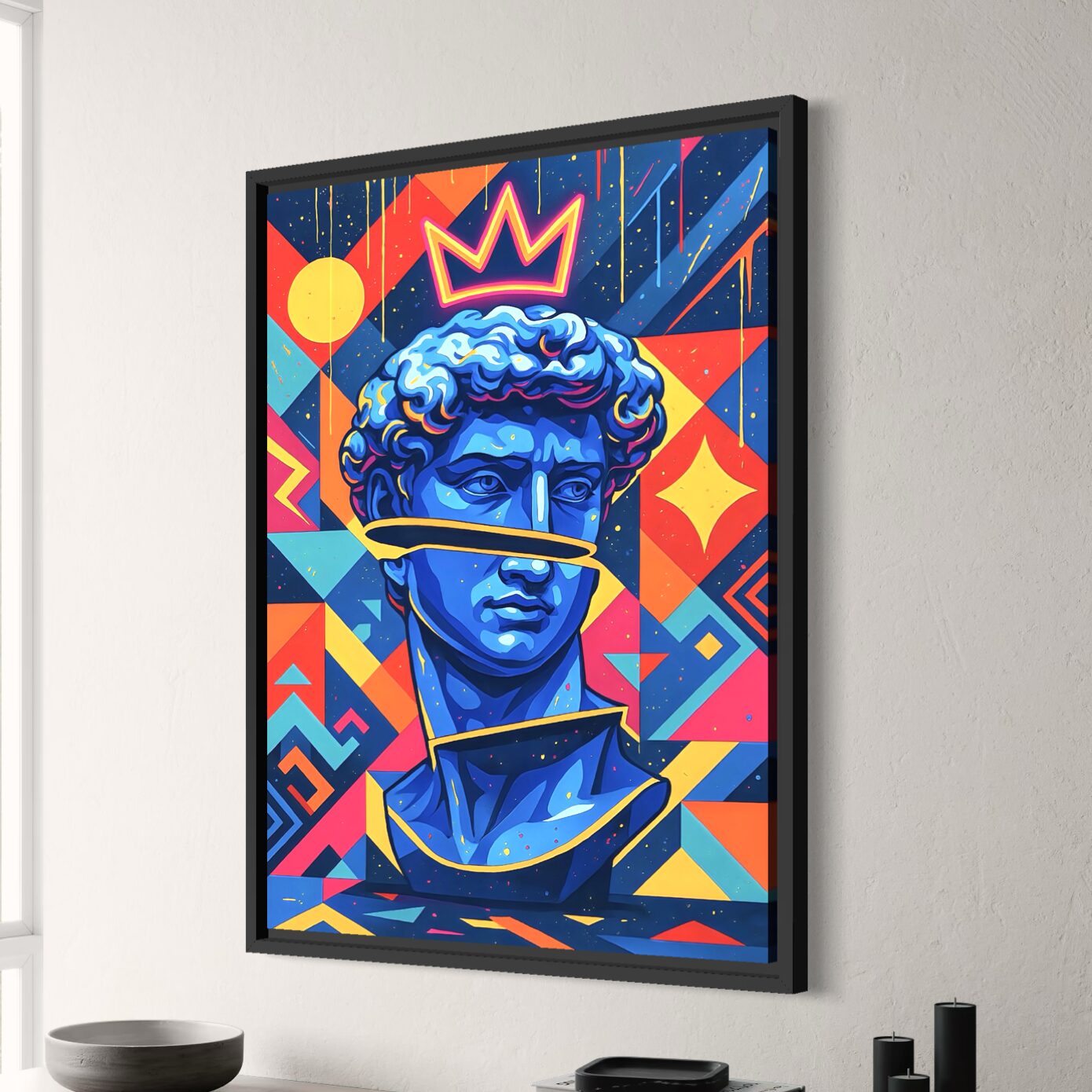 Tableau King David présenté dans une salle à manger moderne, représentant un buste bleu couronné dans une composition pop art colorée et géométrique.