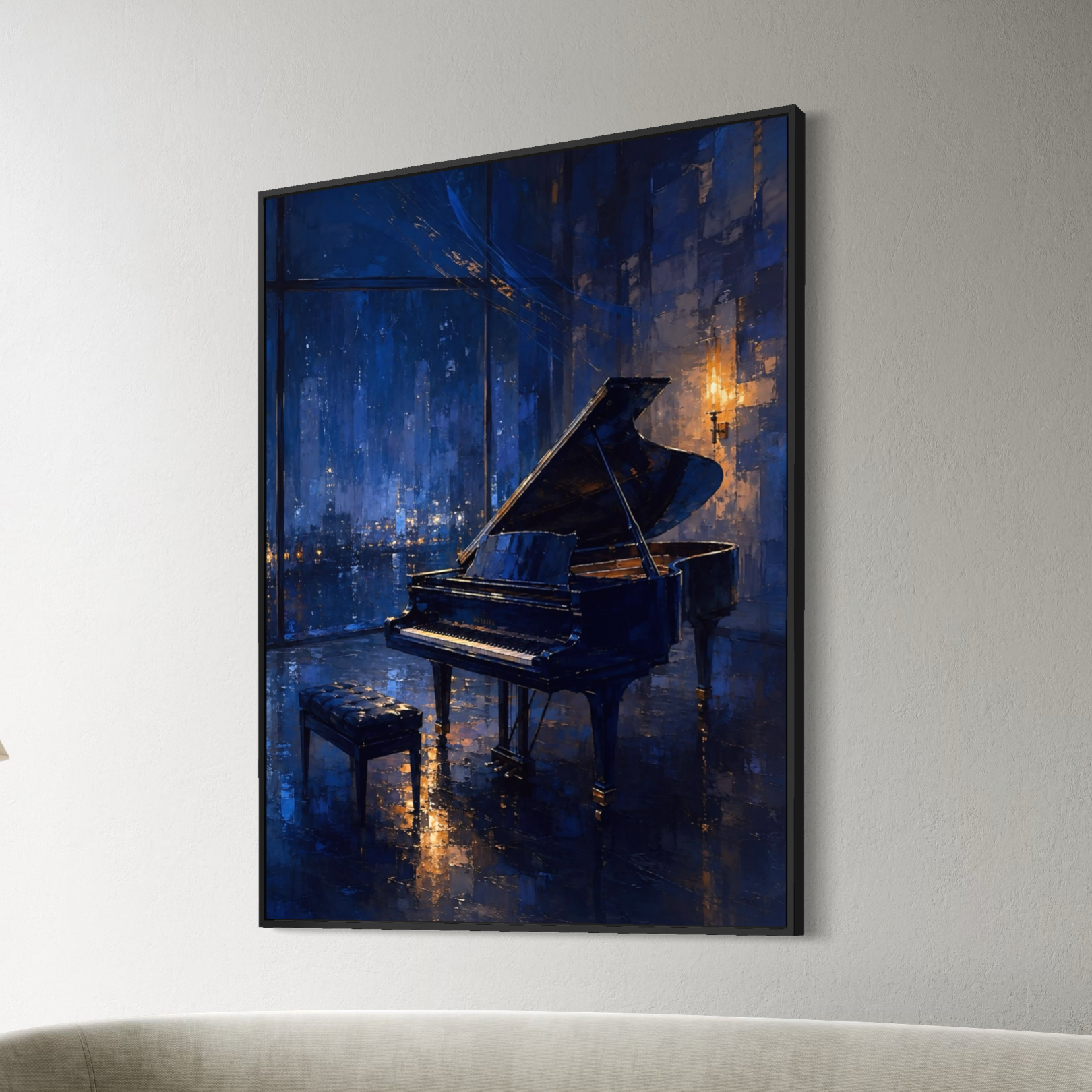 Tableau piano Piano Solitaire – décoration murale élégante et musicale Tableau Piano Solitaire encadré dans un salon moderne, représentant un piano à queue noir dans une ambiance bleu nuit et dorée