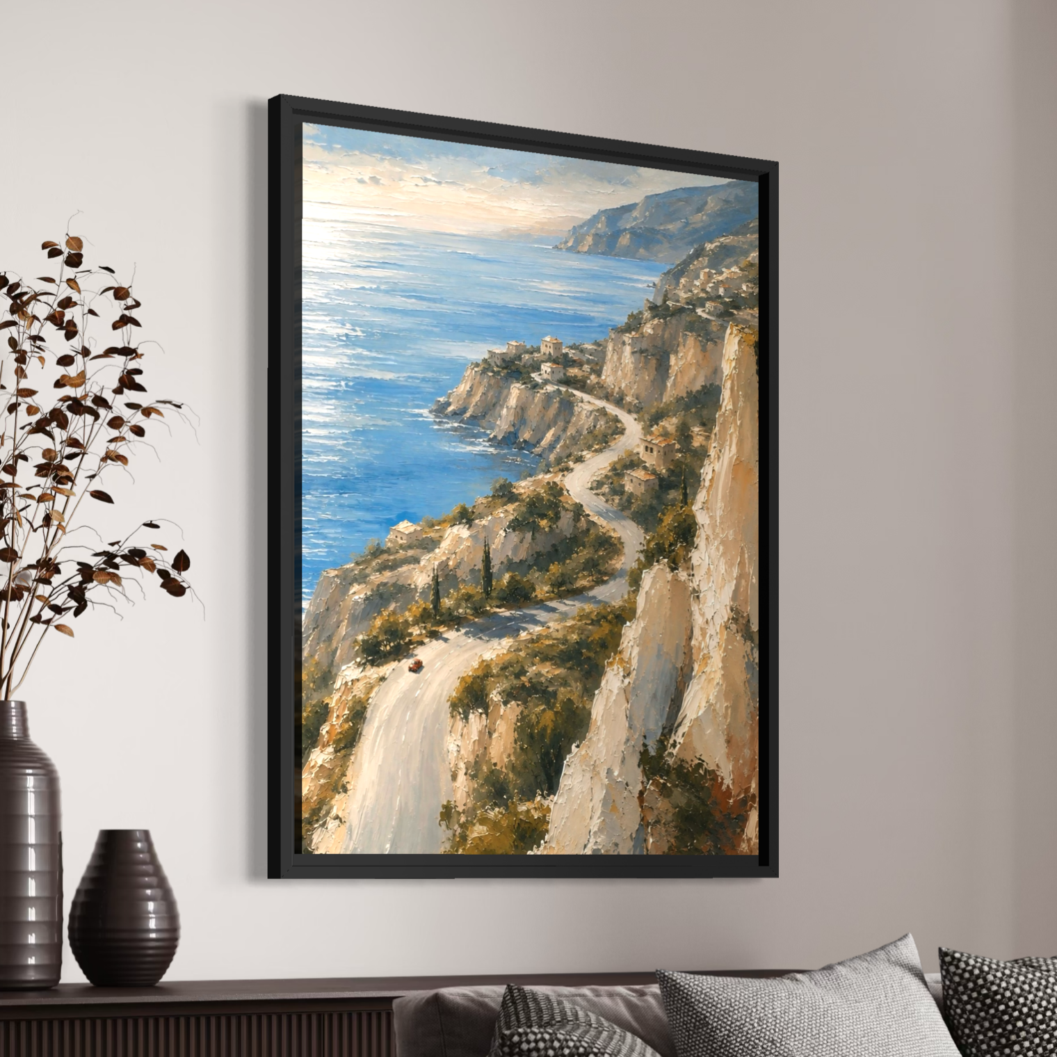 Tableau Côte d’Azur – Corniche d’Azur Tableau Corniche d’Azur encadré en noir dans un salon contemporain