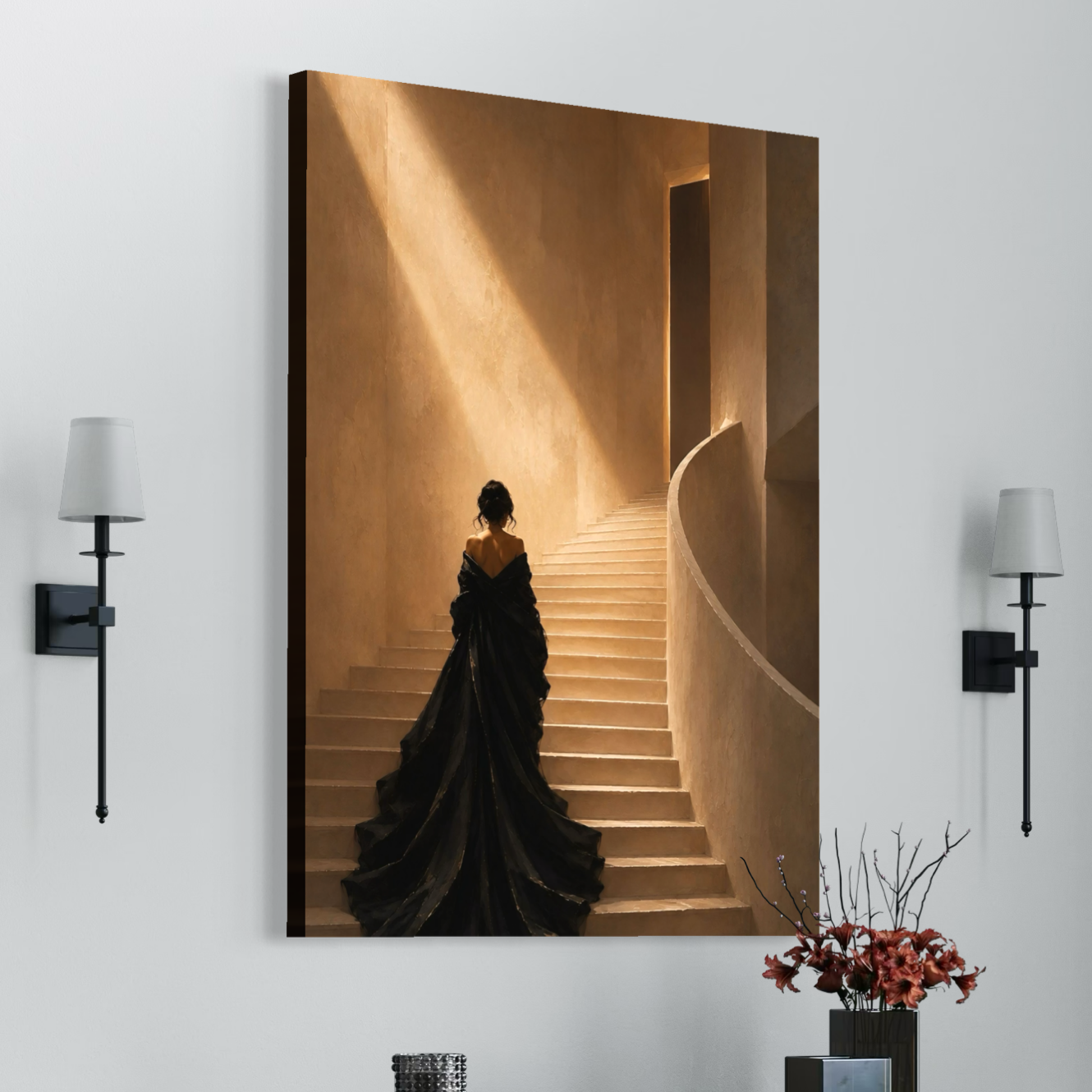Tableau Femme Élégante – Haute Marche Tableau femme Haute Marche avec robe noire et lumière dorée présenté dans un intérieur moderne